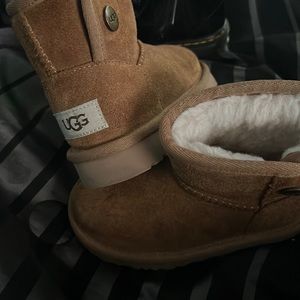 Ugg toddler ankle boots